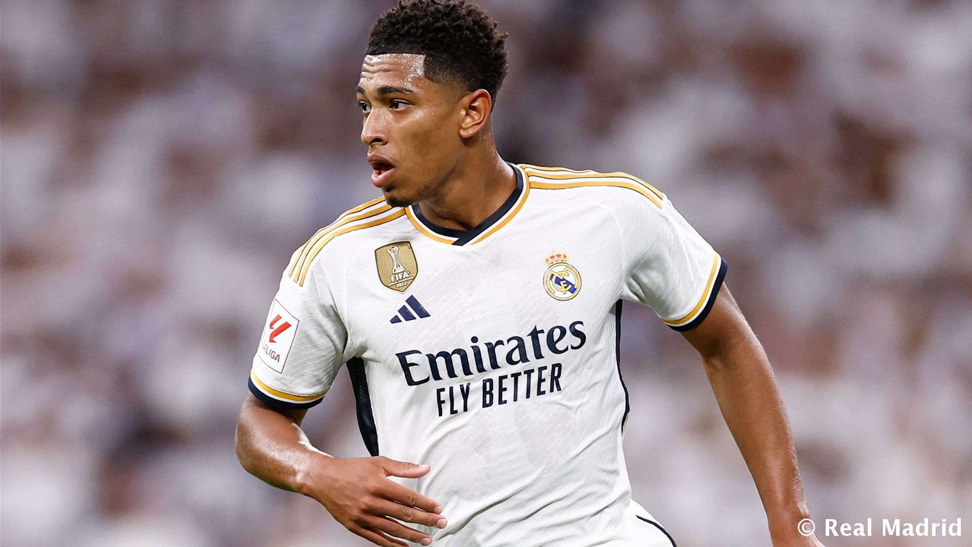 福苏-门萨：曼联青训以前规矩相当严格，比如必须穿黑色球鞋（福苏-门萨称曼联青训曾严苛到球鞋仅限黑色）