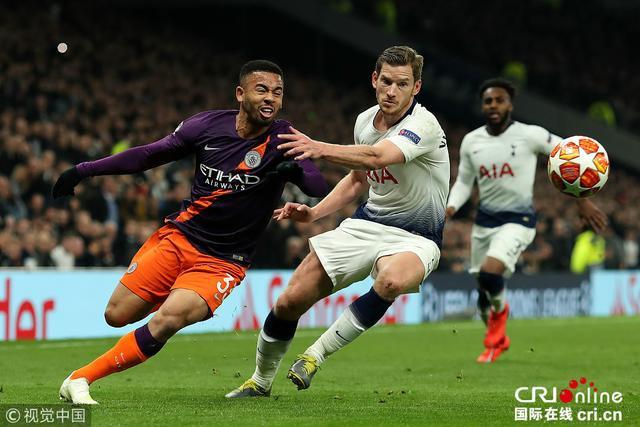 TA：尽管本轮取胜，但皇马高层仍对阿隆索执教计划存在疑虑（TA：赢球难消疑虑，皇马高层仍对阿隆索执教方案存疑）