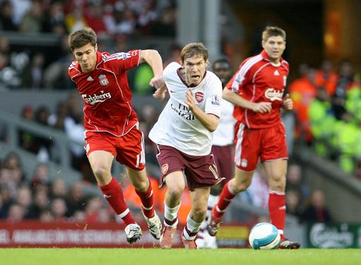 英超联赛周最佳球员：费尔南德斯获得满分10分（英超周最佳出炉：费尔南德斯获评满分10分）