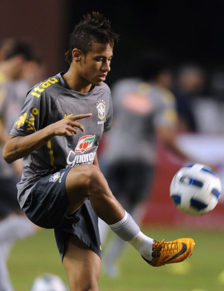 马尔科-席尔瓦：连赢两场给我们信心去改写对曼城糟糕的战绩（马尔科-席尔瓦：两连胜让我们有信心扭转对曼城的不佳战绩）