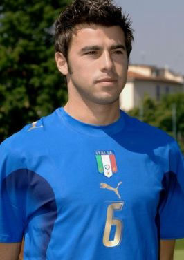 辽超总决赛：大连队4-0本溪队夺冠，王宏有、王跃皓分别双响（辽超决赛：大连4-0完胜本溪捧杯，王宏有与王跃皓各梅开二度）