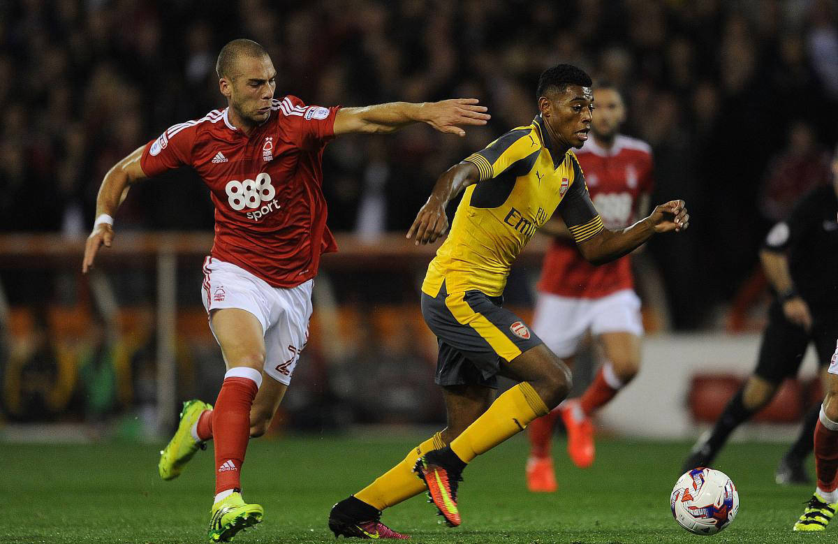 CIES列2021年来转会盈利榜：法鹰2.86亿欧居首，布莱顿第二（CIES发布自2021年以来转会盈利榜：法鹰以2.86亿欧领跑，布莱顿第二）