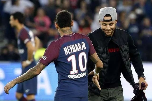 懂球帝12周年番外篇——搞笑名场面国际篇（懂球帝十二周年特别篇：全球爆笑名场面集锦）